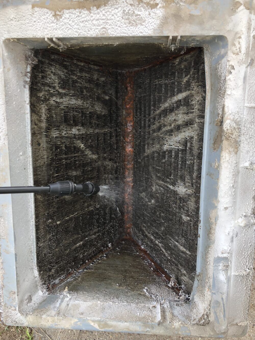 Why Does Your Air Conditioner Condenser Outside Freeze Up? Texas